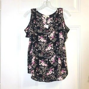 Hippie Rose NWT Top Womens Size S Black Floral V-neck Short Sleeve Boho Hippie